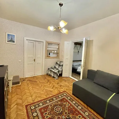 Apartment Style In Old *