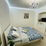 Apartment Style In Old *