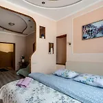 Apartment Style In Old *