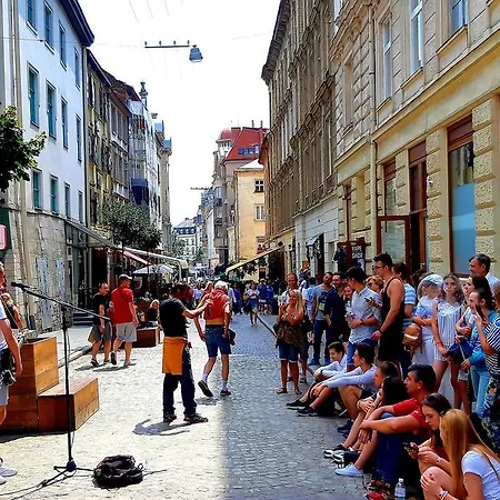 Style In Old Lejlighed Lviv